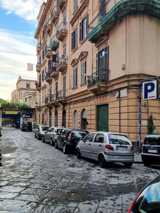 Casa Comoda E In Quartiere Storico Di