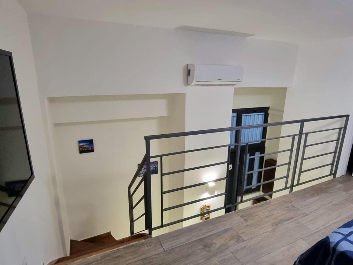 Casa Comoda E In Quartiere Storico Di * Napels